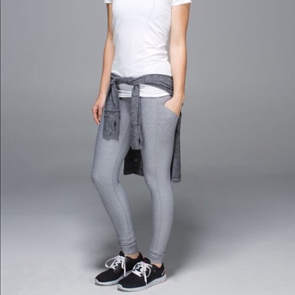 Lululemon Speed Tight IIHeathered Slate / Wi14 Quilt 23 sz 6 grey - Picture 1 of 9